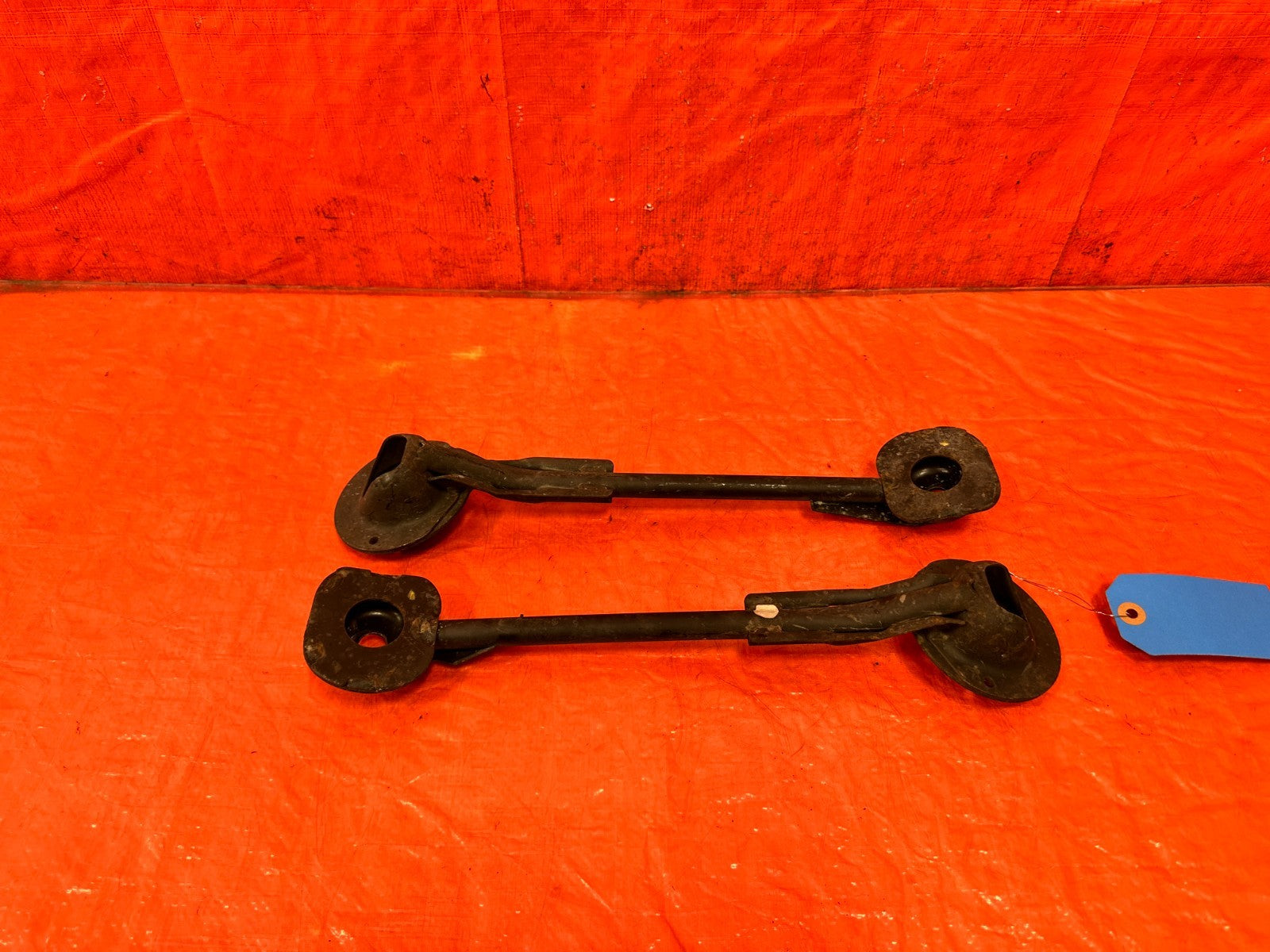 08 15 INFINITI G37 COUPE & CONVERTIBLE   LEFT AND RIGHT REAR SUBFRAME BRACKETS1