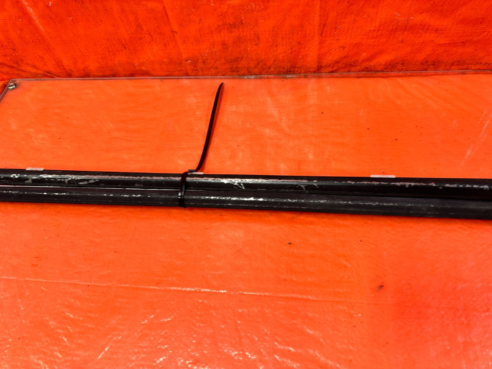 92 95 HONDA CIVIC COUPE EXTERIOR DOOR WINDOW GLASS TRIM SET LEFT RIGHT OEM 3265