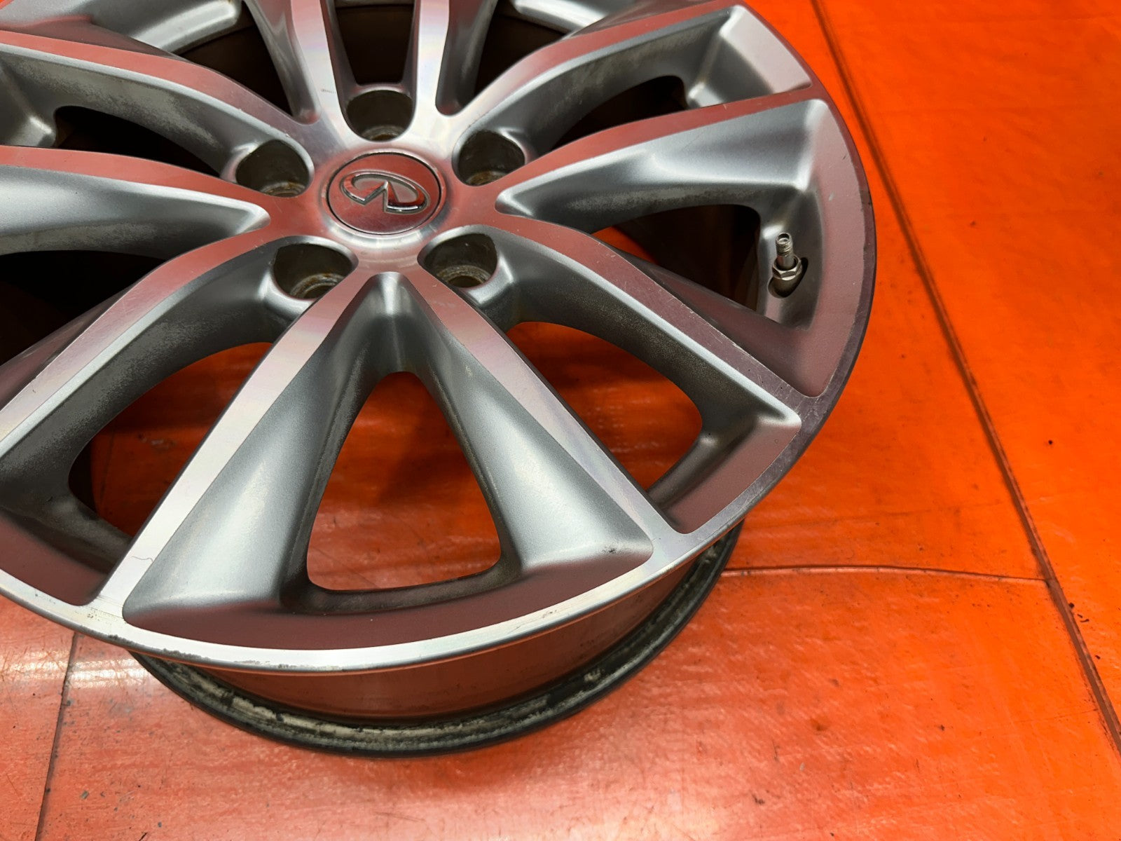 14-17 INFINITI Q50 17 INCH 10 SPOKE ALLOY WHEEL RIM W/ TPMS SENSOR OEM FACTORY F4