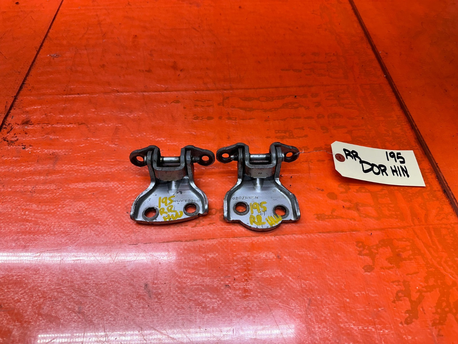 96 00 HONDA CIVIC 4D RIGHT PASSENGER REAR DOOR HINGES PAIR OEM #1954