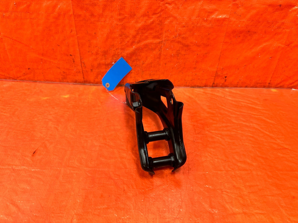 02 06 ACURA RSX MANUAL   5 & 6 SPEED TRANSMISSION MOUNT BRACKET OEM #3084