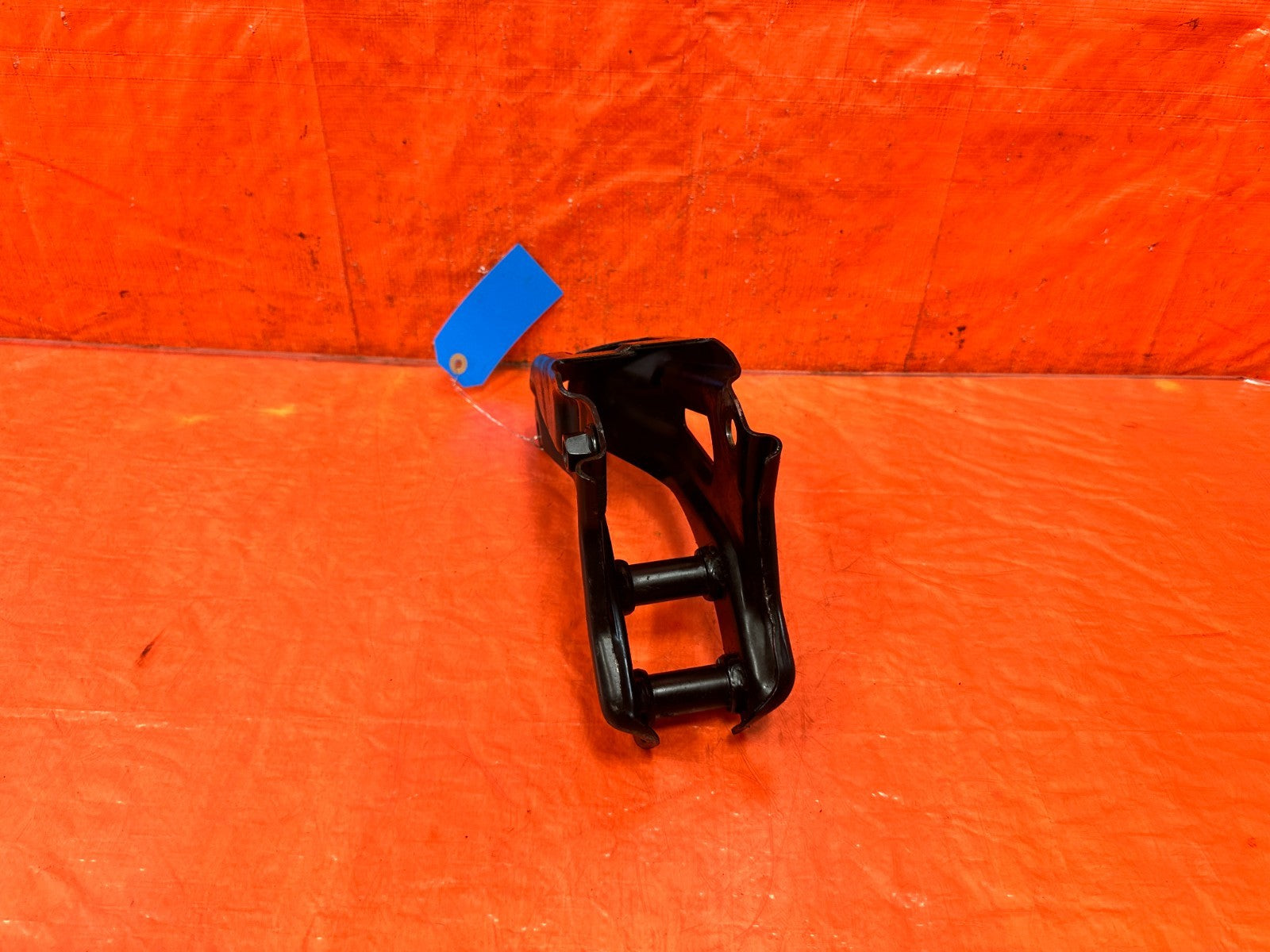 02 06 ACURA RSX MANUAL   5 & 6 SPEED TRANSMISSION MOUNT BRACKET OEM #3084