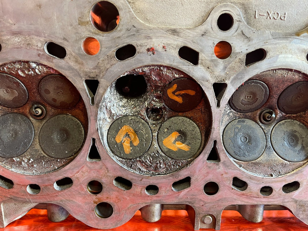 00 05 HONDA S2000 F22C1 F20C1  CYLINDER HEAD    CORE      DAMAGED  OEM2