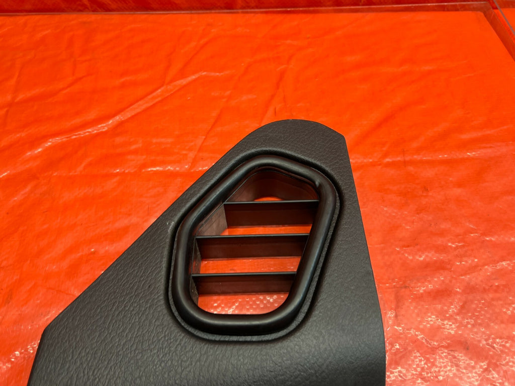 90 96 NISSAN 300ZX   DASH BOARD AC VENT PANEL TRIM   BLACK COLOR   OEM 855