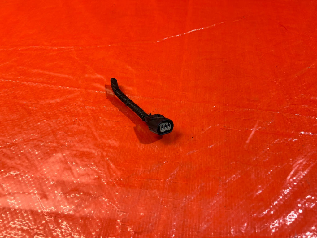 02 04 RSX TYPE S K20A2 ENGINE HARNESS PLUG CUT PIG TAIL CONNECTOR   3 WIRE 93 110
