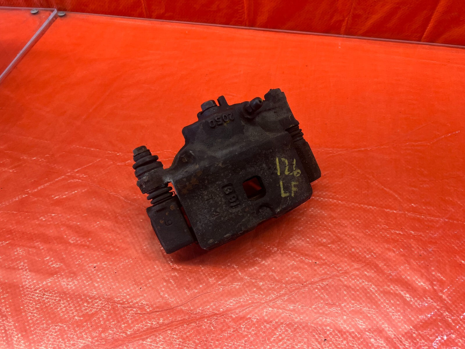 93 94 HONDA DEL SOL S   DRIVER LEFT FRONT BRAKE CALIPER   OEM FACTORY #125 0