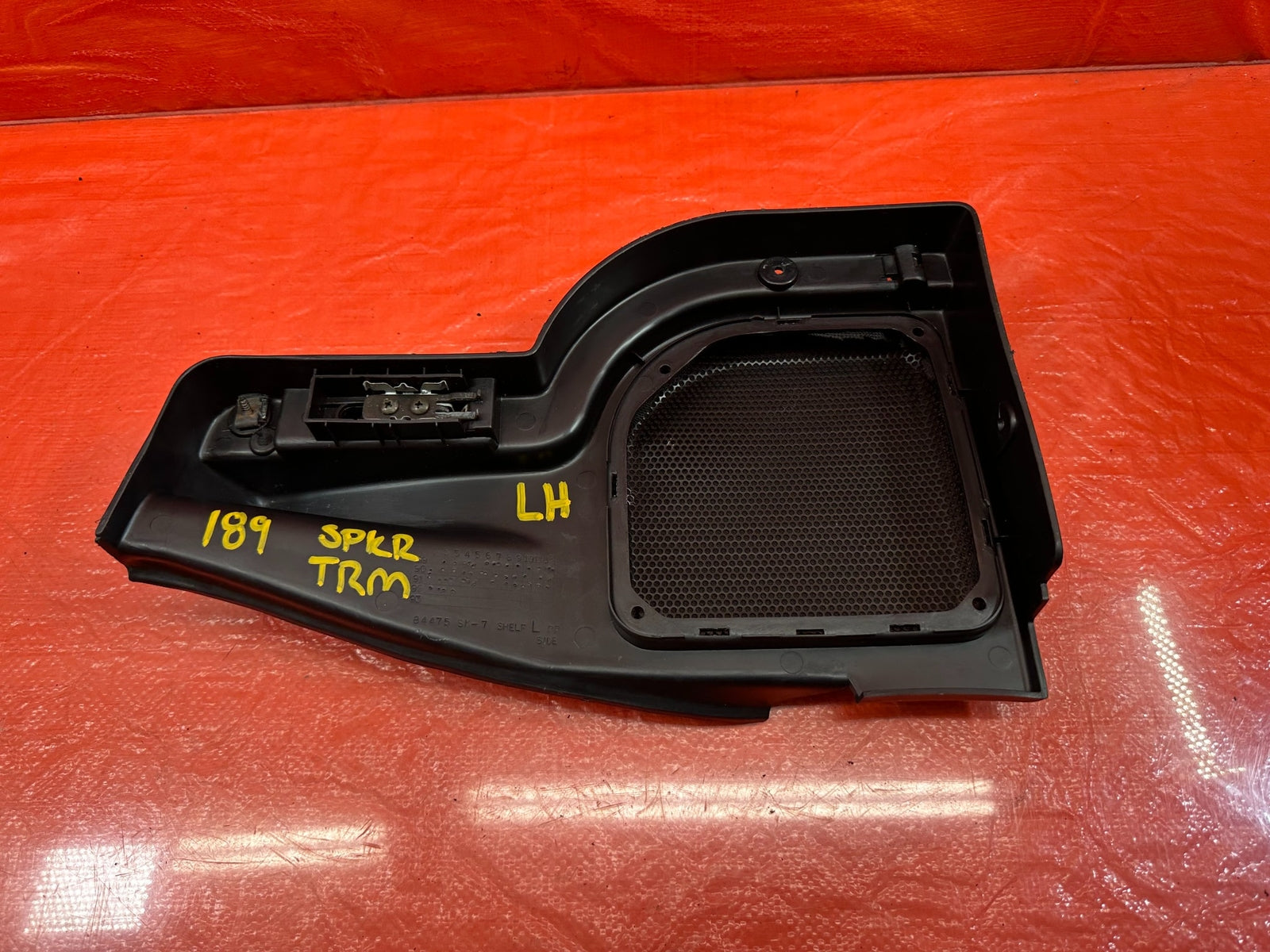 90 93 ACURA INTEGRA 2D   CARGO COVER PRIVACY TRIM   LEFT SIDE   BLACK   OEM #18913