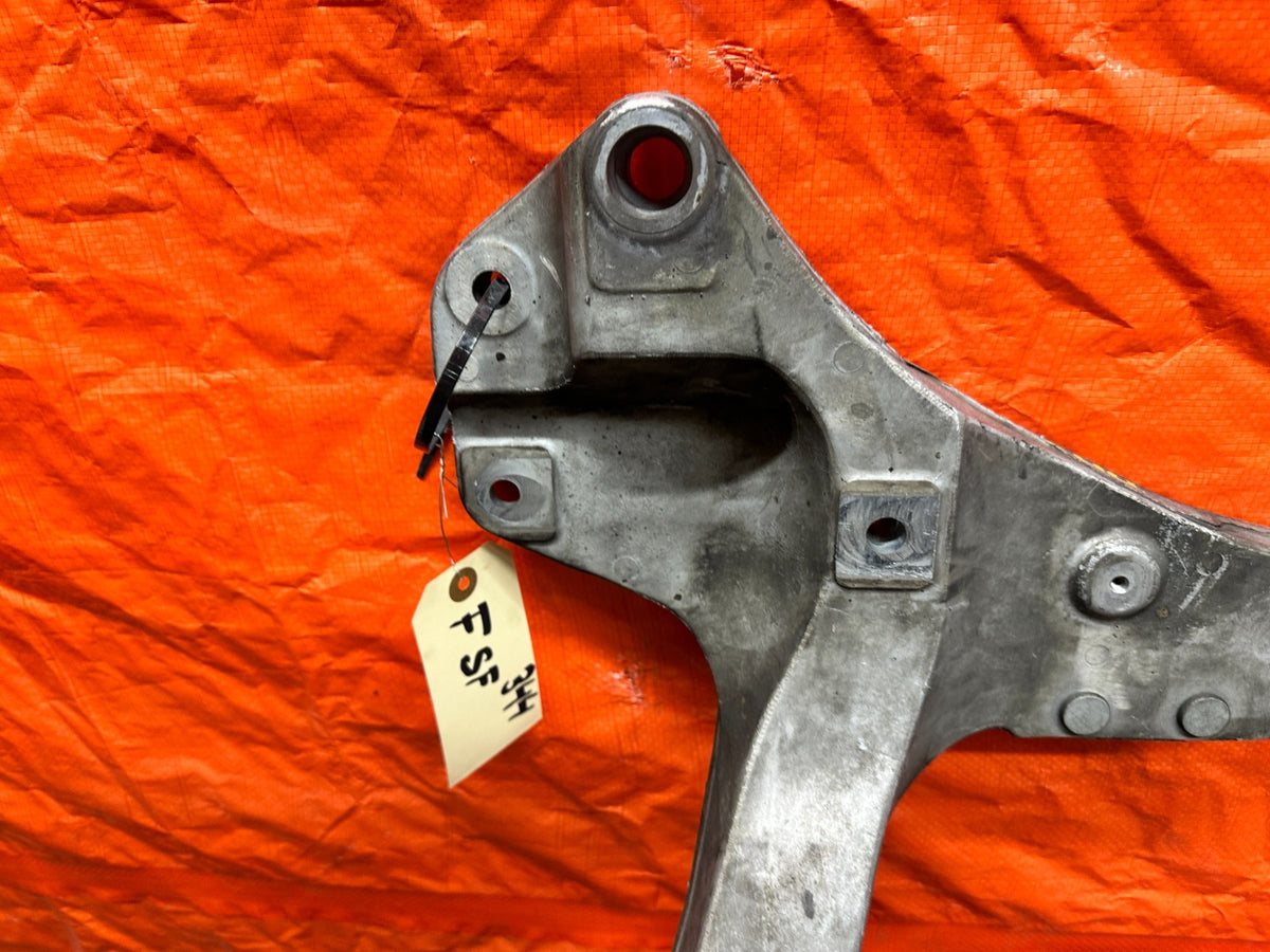 14-15 INFINITI Q50 RWD FRONT SUSPENSION ENGINE SUBFRAME K-MEMBER CROSSMEMBER #34