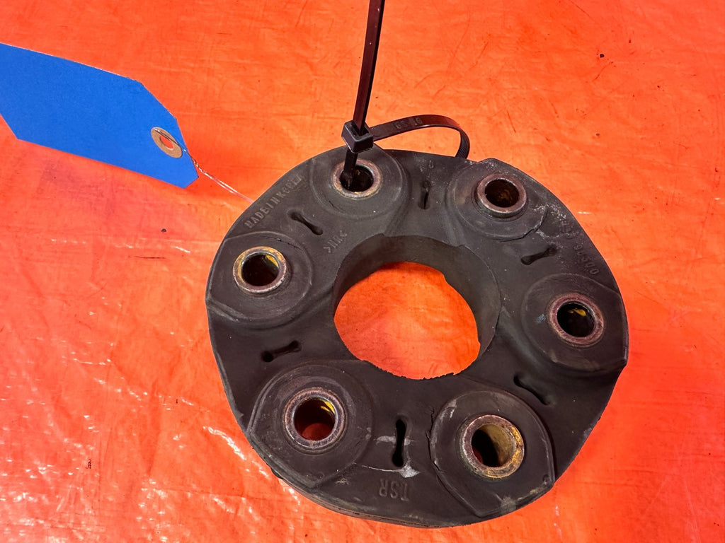 13 16 HYUNDAI GENESIS COUPE 3.8L   DRIVESHAFT BUSHING   OEM #3275