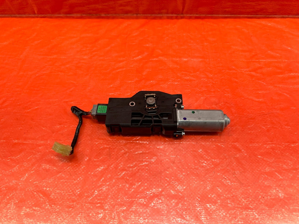 15 21 SUBARU WRX & STI   SUNROOF MOONROOF SLIDING ROOF MOTOR   OEM FACTORY #1824