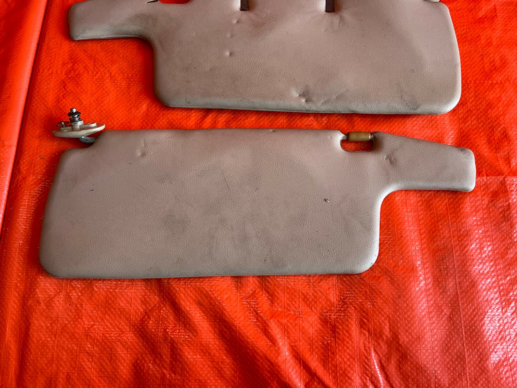93 94 HONDA CIVIC   4 DOOR SEDAN   BROWN / TAN   SUN VISOR SET LEFT RIGHT OEM OE4