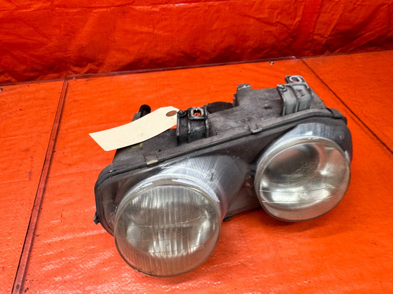 94-01 ACURA INTEGRA 4D SEDAN FRONT LEFT DRIVER HEADLIGHT LAMP ASSEMBLY #34010