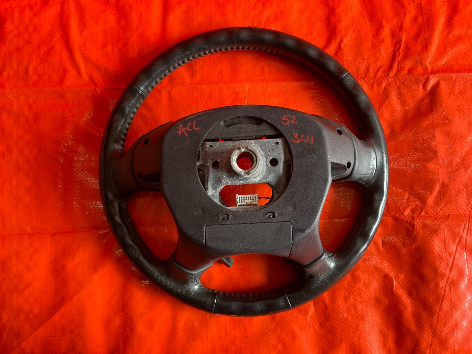 03 05 HONDA ACCORD   4D SEDAN V6 MODEL ONLY   BLACK LEATHER STEERING WHEEL   OEM11