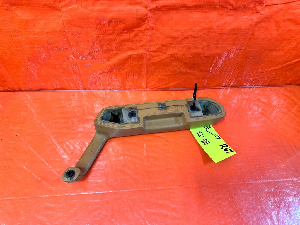 90 97 MAZDA MX 5 MIATA   PASSENGER RIGHT INTERIOR DOOR PULL HANDLE OEM #26710