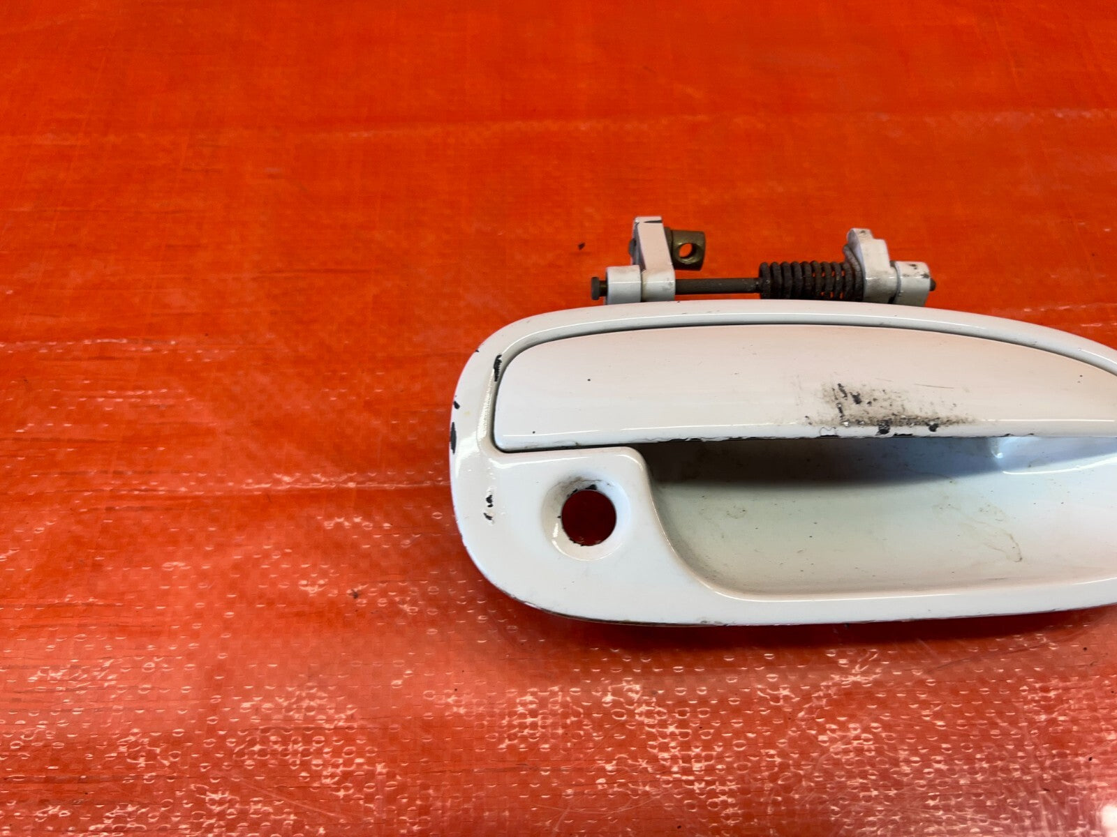 96 00 HONDA CIVIC   PASSENGER RIGHT EXTERIOR DOOR HANDLE   OEM WHITE   OEM #1246