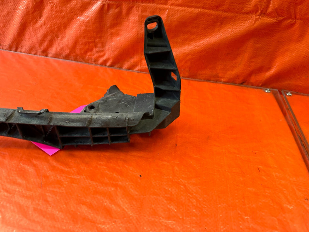 13 17 HONDA ACCORD SEDAN   HEADLIGHT HEADLAMP BRACKET   PASSENGER RIGHT OEM #2412