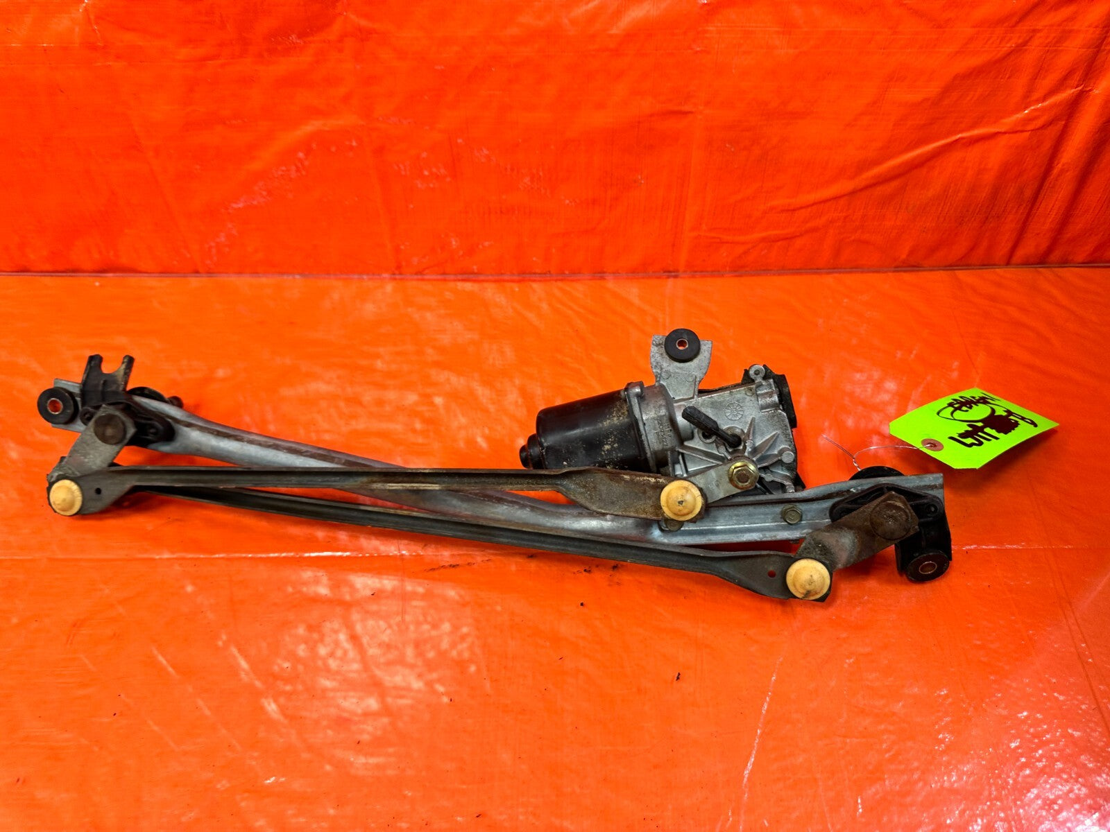 96 00 HONDA CIVIC   WINDSHIELD WIPER MOTOR AND WIPER LINKAGE COMBO   OEM #BLUEM15