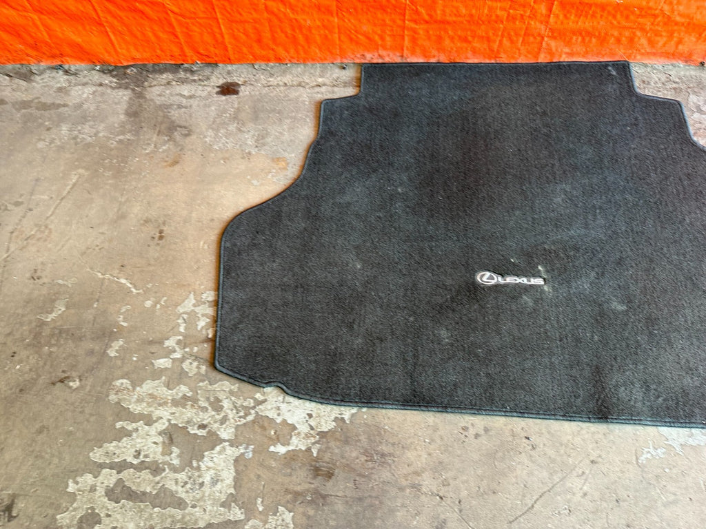 2009 09 LEXUS ES350   TRUNK CARPET RUG MAT W/ LEXUS LOGO   OEM FACTORY #2449
