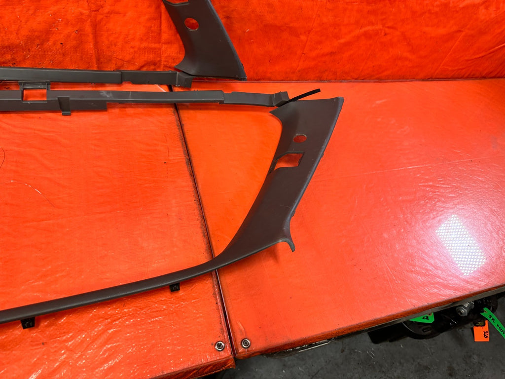 90 91 HONDA CIVIC HATCHBACK  LEFT & RIGHT REAR UPPER C PILLARS   OEM 3171