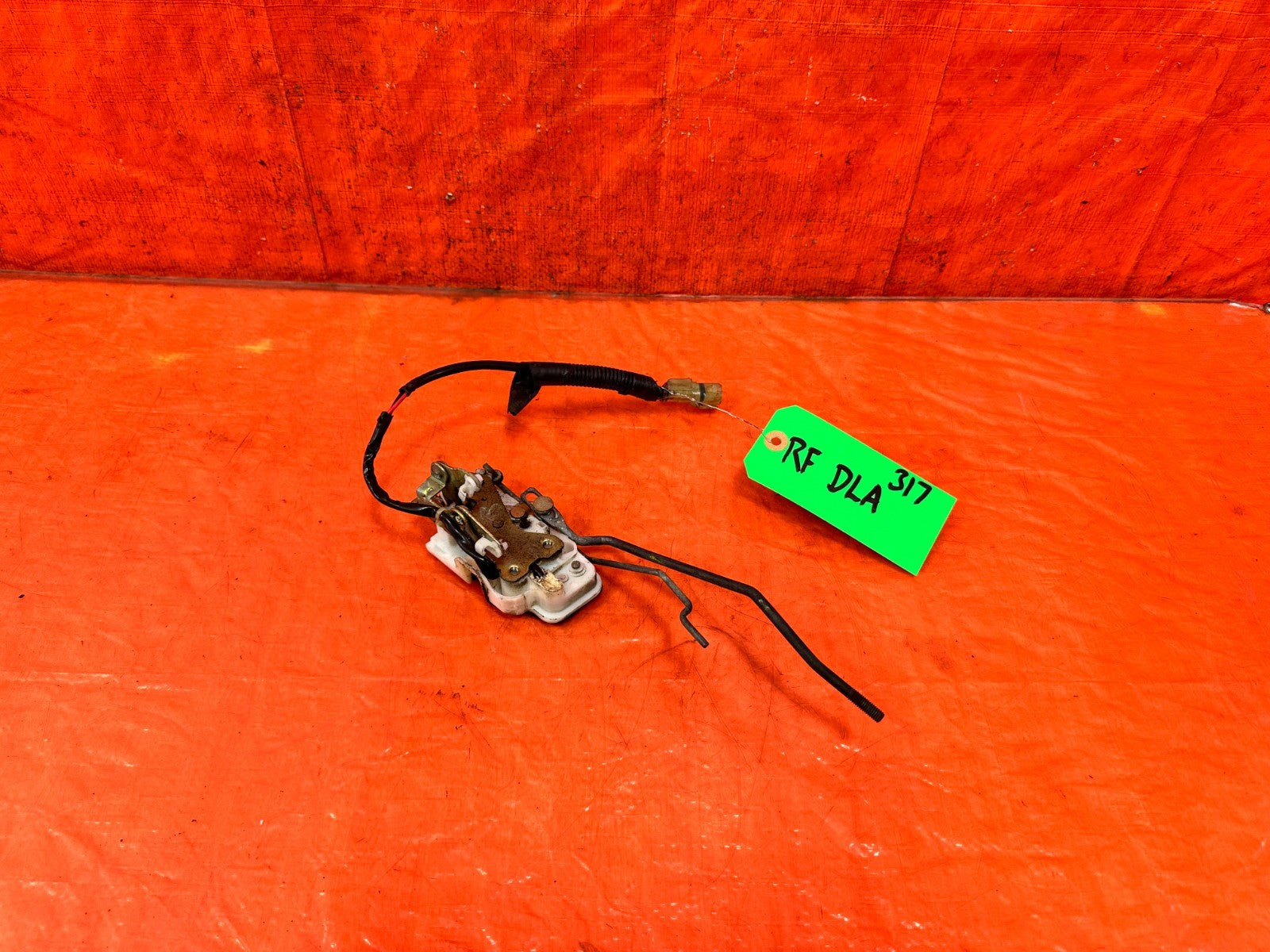 90 91 HONDA CIVIC HATCHBACK   PASSENGER RIGHT DOOR LOCK ACTUATOR LATCH OEM 3170
