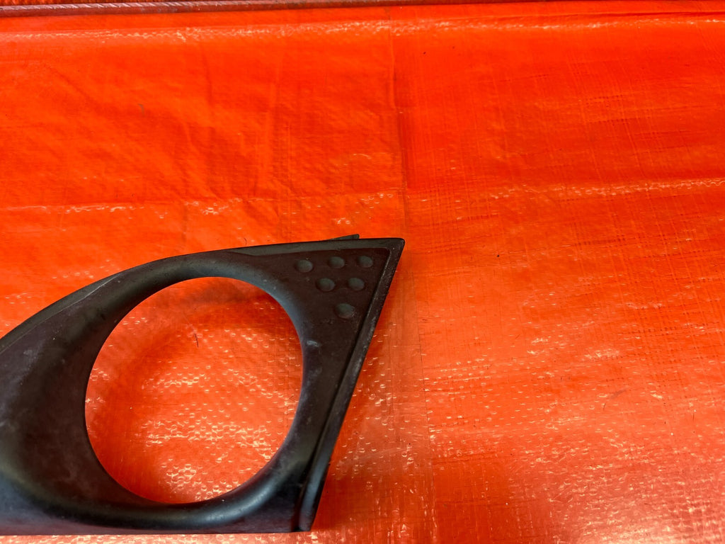09 10 ACURA TSX   PASSENGER RIGHT FOG LIGHT LAMP BEZEL TRIM   OEM FACTORY #1584