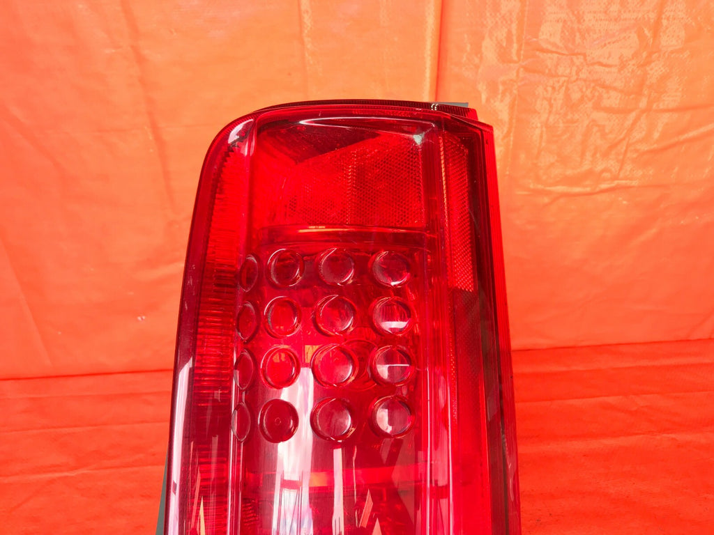 OEM 2008 2009 2010 SCION XB PASSENGER RIGHT TAIL LIGHT LAMP 08 09 10 .4