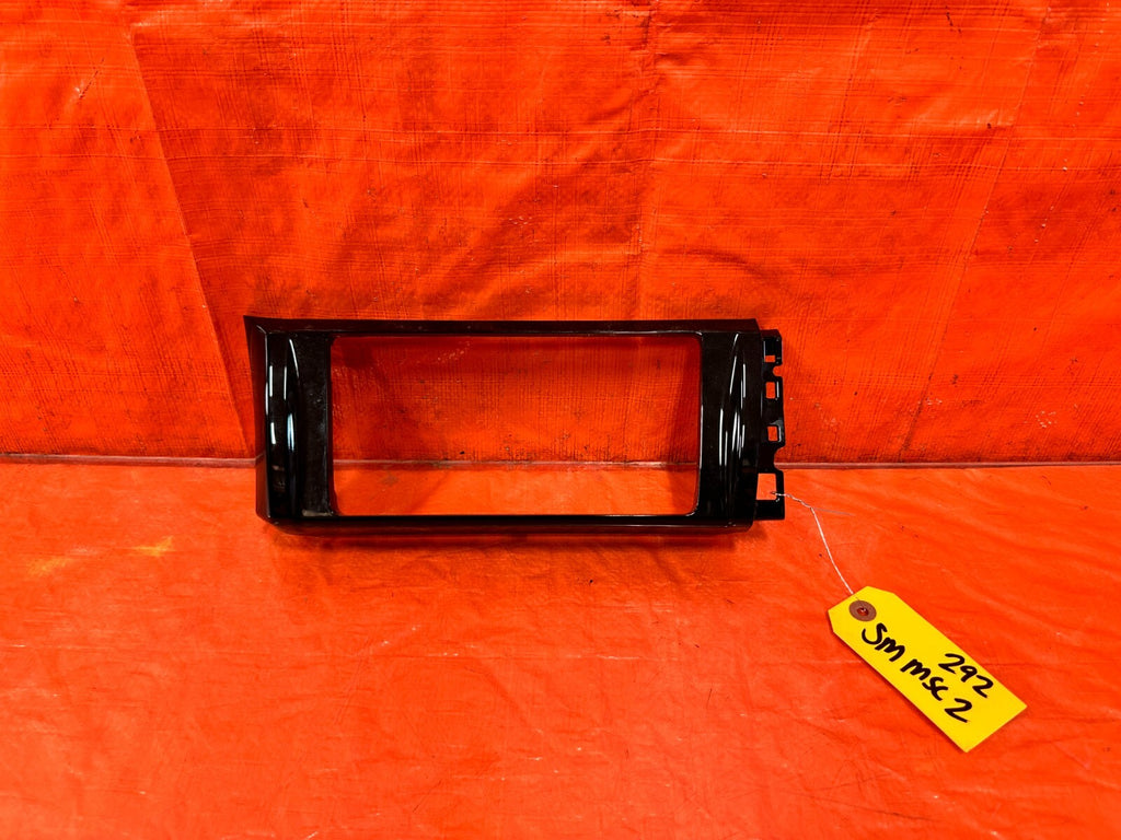13 20 SUBARU BRZ   RADIO MOUNTING BRACKET RADIO BEZEL TRIM   OEM #2920