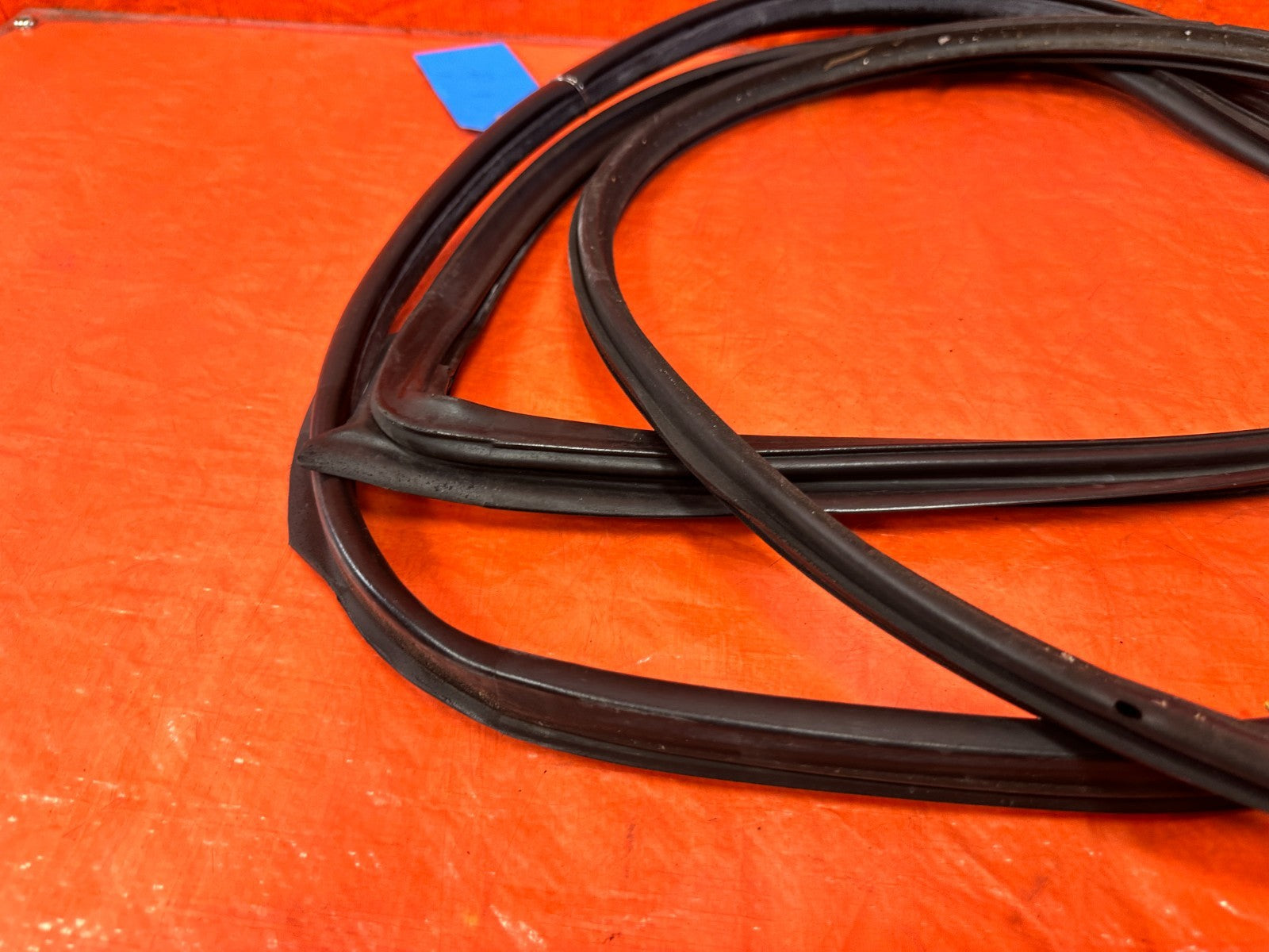 02 05 HONDA CIVIC SI EP3 HATCH   RIGHT   DOOR WEATHER STRIP TRIM SEAL GASKET 3089