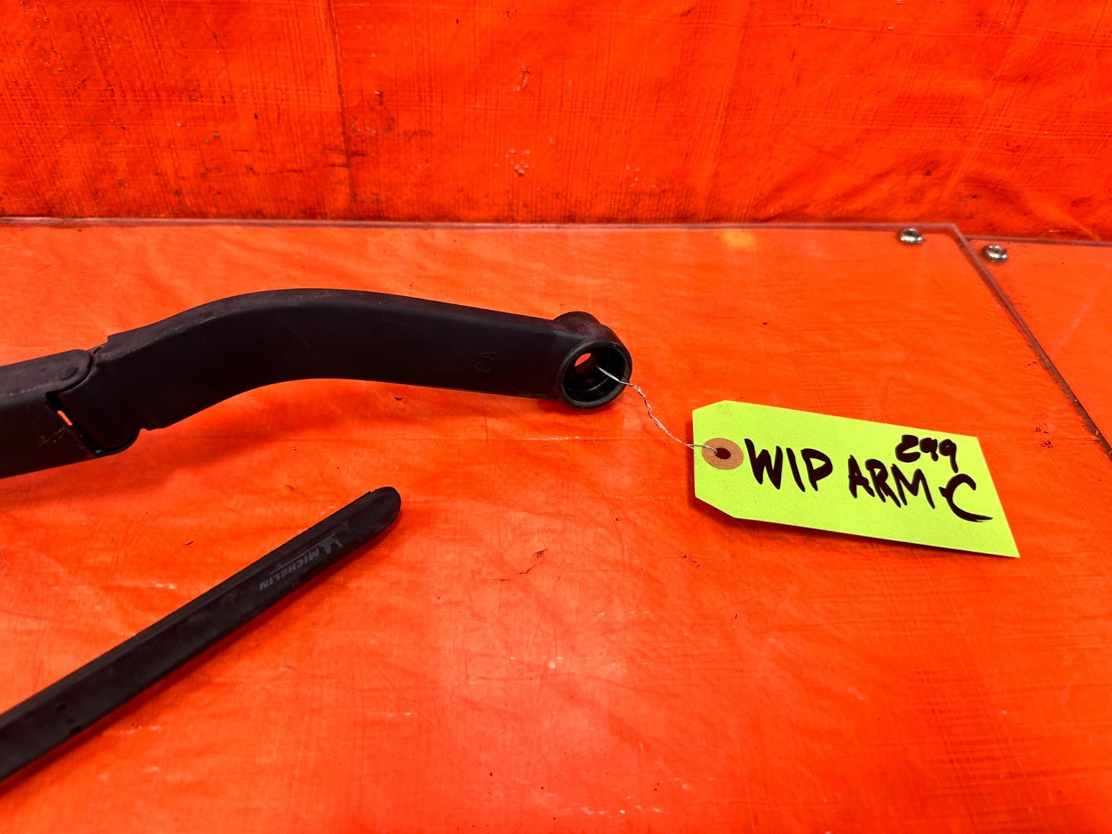 13 16 HYUNDAI GENESIS COUPE   LEFT & RIGHT WINDSHIELD WIPER ARMS   OEM #2991