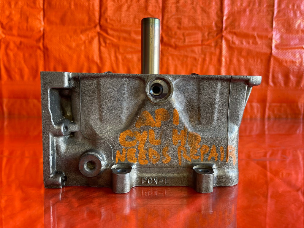 00 05 HONDA S2000 F22C1 F20C1  CYLINDER HEAD    CORE      DAMAGED  OEM8