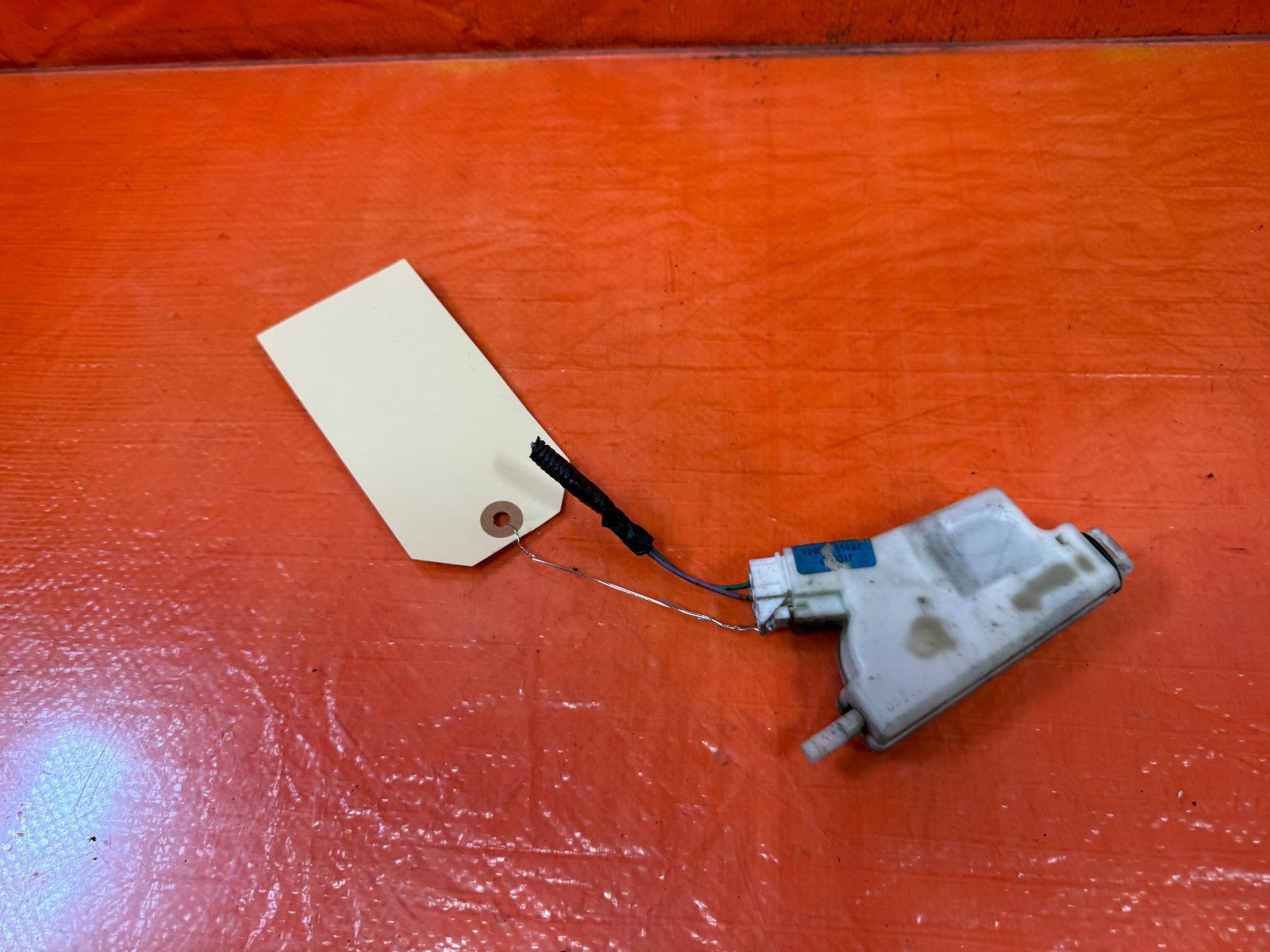 08 15 INFINITI G37 & Q60    2D COUPE   FUEL LID RELEASE MOTOR PUMP SWITCH   3289