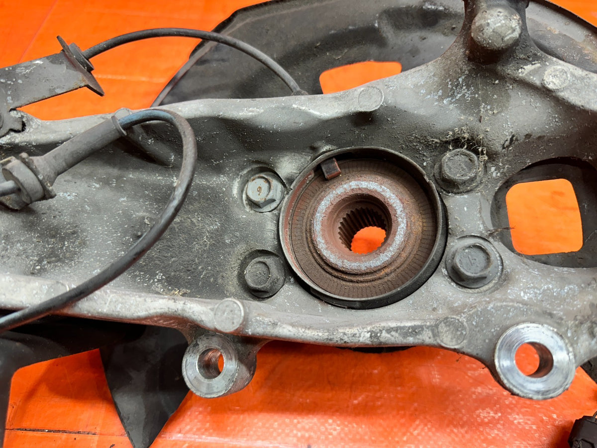 14-15 INFINITI Q50 3.7L AWD PASSENGER RIGHT FRONT SUSPENSION KNUCKLE SPINDLE 34510