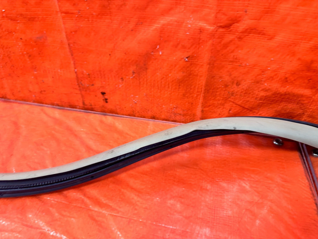 04-08 ACURA TSX - LEFT FRONT - DOOR TO CHASSIS WEATHER STRIP OPEN TRIM OEM #30413