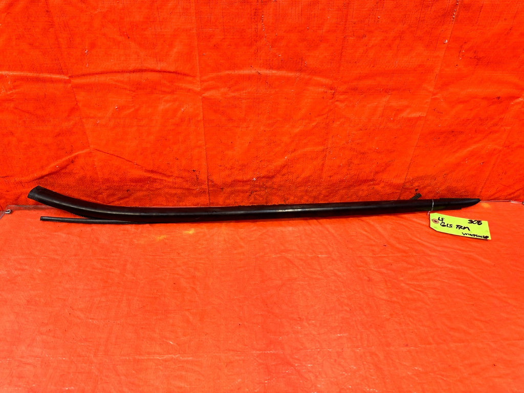 02 05 HONDA CIVIC SI EP3 HATCH DRIVER LEFT WINDSHIELD TRIM PLASTIC OEM 3060