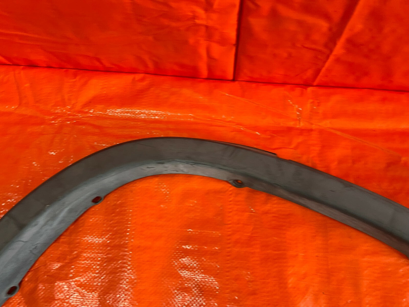 97 01 HONDA CR V CRV   DRIVER LEFT REAR   OVER FENDER TRIM PLASTIC   OEM OE5