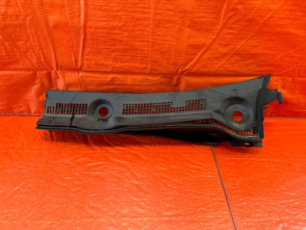 02 05 HONDA CIVIC SI EP3 HATCH   WIPER COWL TRIM   DRIVER LEFT SIDE OEM #2160