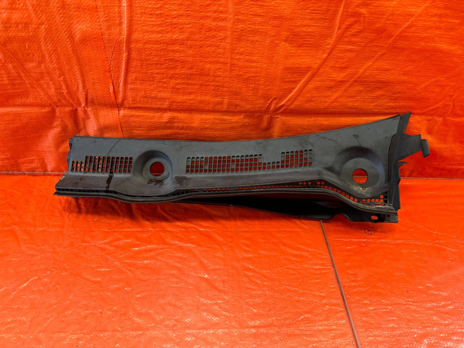 02 05 HONDA CIVIC SI EP3 HATCH   WIPER COWL TRIM   DRIVER LEFT SIDE OEM #2160