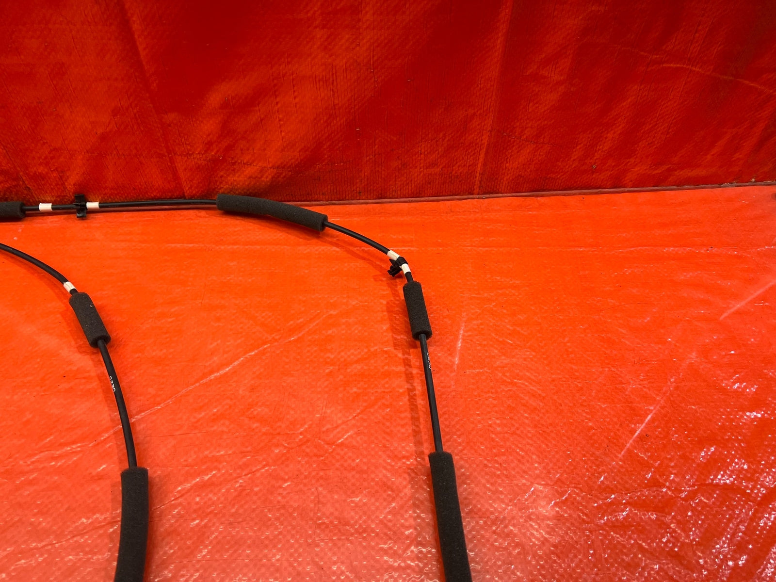 09 14 ACURA TSX LEFT & RIGHT REAR SEAT RECLINIG RELEASE CABLES W PULL HANDLE 16710