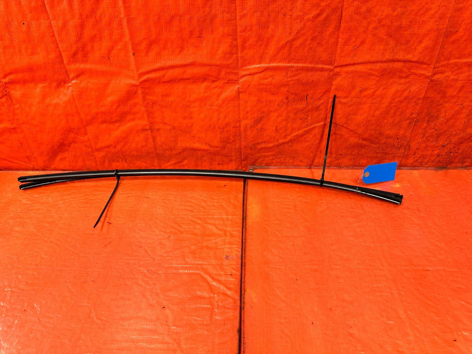 08 15 INFINITI G37 & Q60   2D COUPE   ROOF TRIM WEATHER STRIP SET   LEFT & RIGHT8
