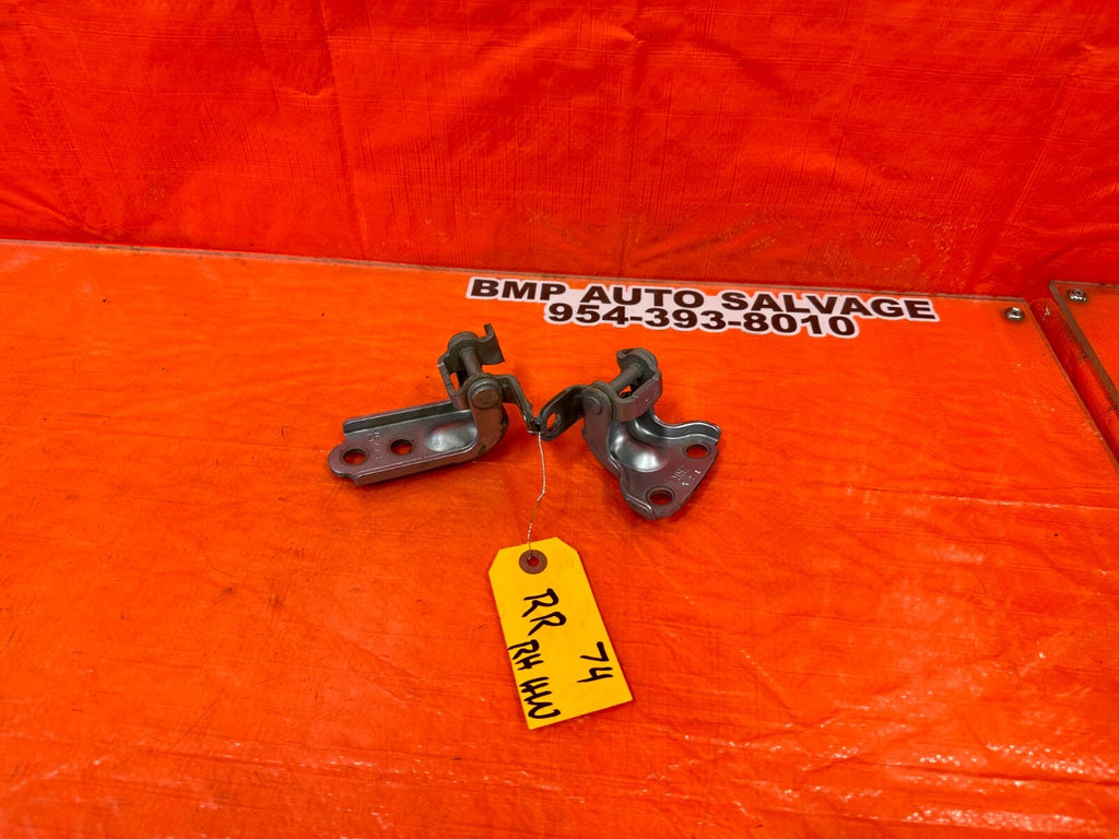 2012 SUBARU WRX STI SEDAN PASSENGER RIGHT REAR DOOR HINGE SET UPPER LOWER OEM 740