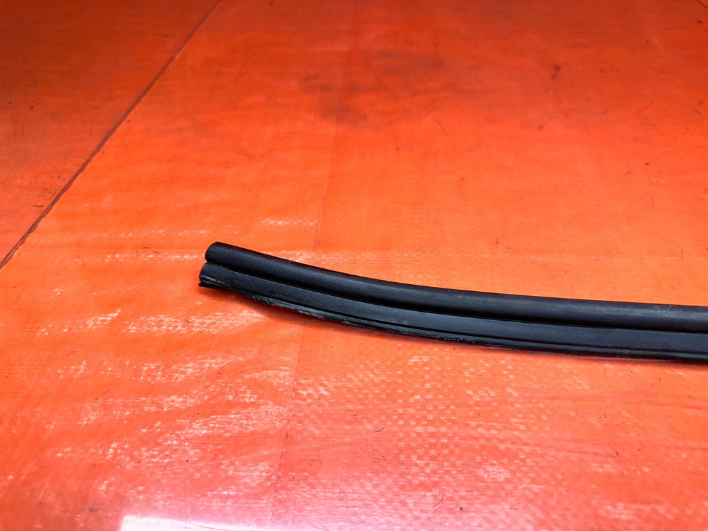 94 01 HONDA INTEGRA 2D LEFT DRIVER SIDE SIDE WINDSHIELD TRIM OEM FACTORY8