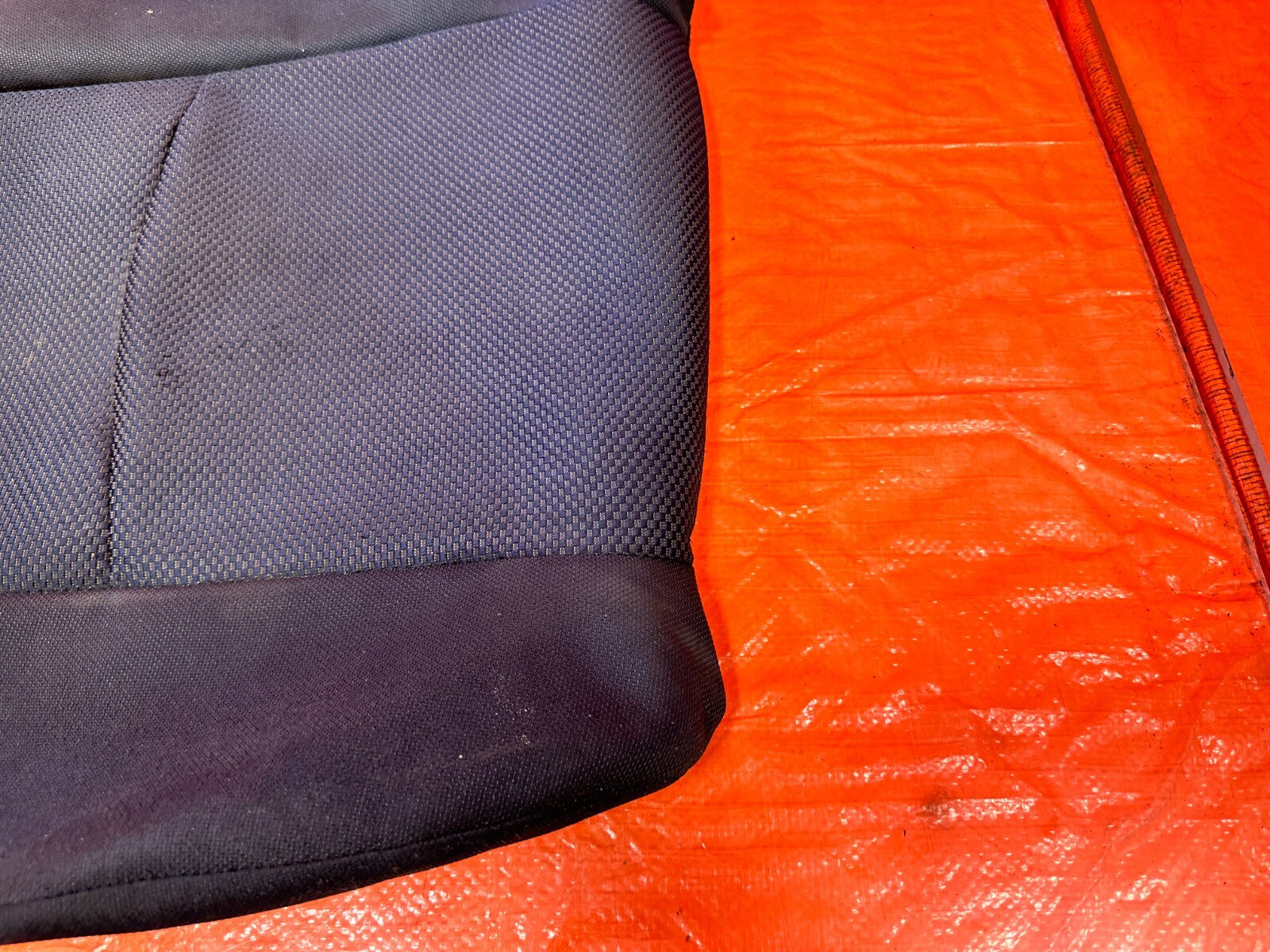 2004 NISSAN 350Z CLOTH PASSENGER RIGHT FRONT LOWER SEAT SKIN WRAP COVER OEM 2625