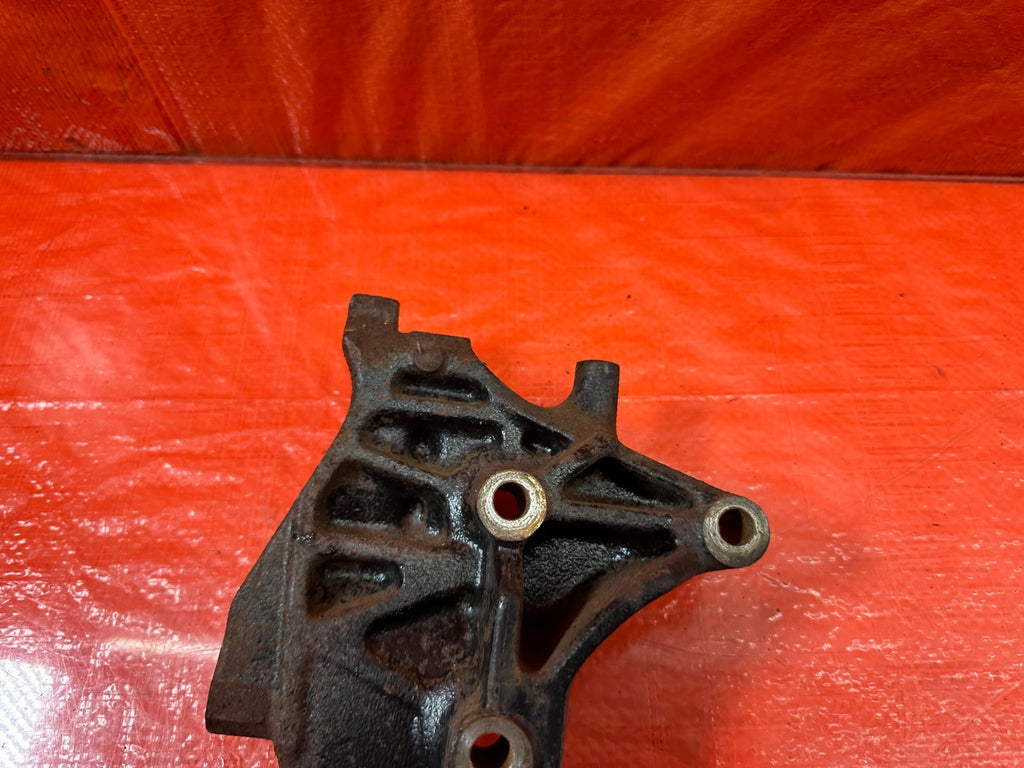 97 01 HONDA PRELUDE H22A4 H22A POWER STEERING PUMP MOUNTING BRACKET   OEM #2109