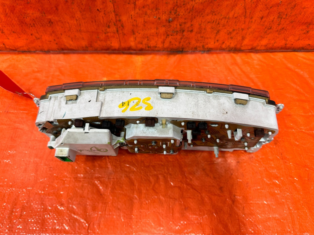 92 95 HONDA CIVIC   D16Z6   SOHC VTEC   5 SPEED MANUAL GAUGE CLUSTER OEM 3268