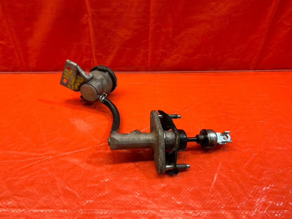 94 01 ACURA INTEGRA   CLUTCH MASTER CYLINDER W/ LINE & TANK   OEM OE FACTORY 1026