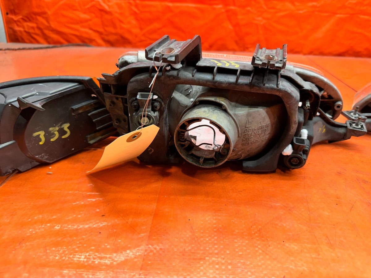 1992-1995 HONDA CIVIC 2D 3D HEADLIGHTS CORNER LIGHTS PAIR SET OEM #33316