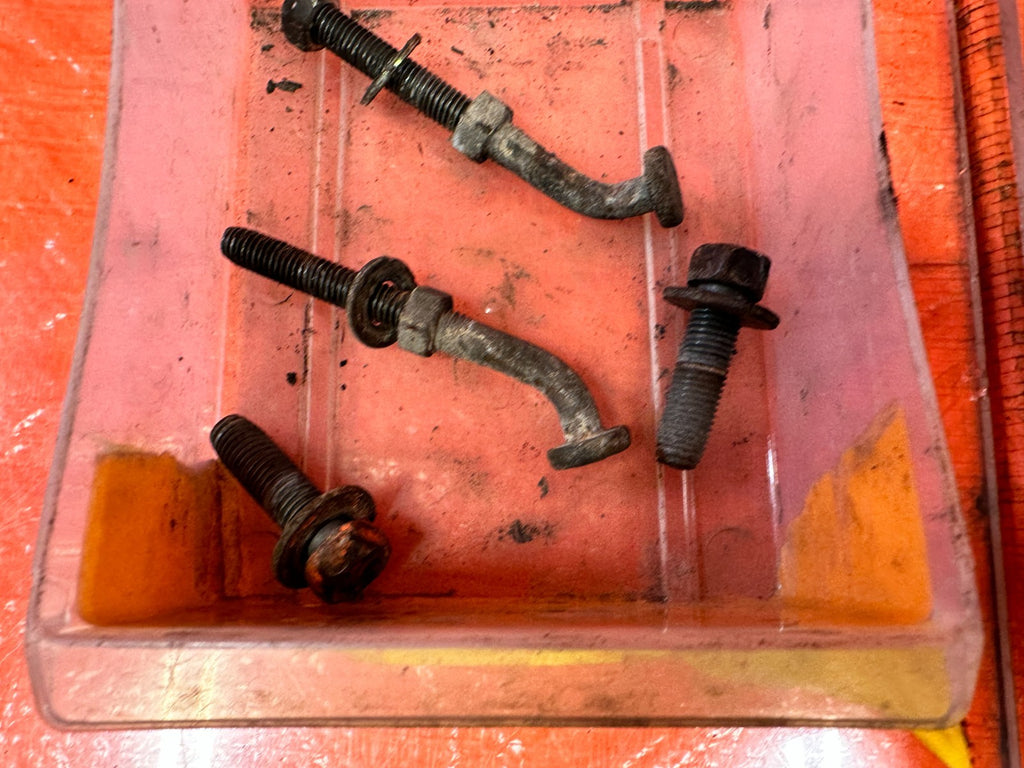 92 95 HONDA CIVIC   2D COUPE   GAS TANK STRAP BOLTS HARDWARE   OEM 3263