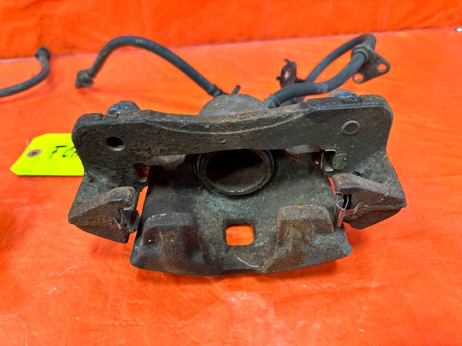 93 97 HONDA DEL SOL S SI   FRONT BRAKE CALIPERS   LEFT RIGHT CALIPER SET OEM 27215