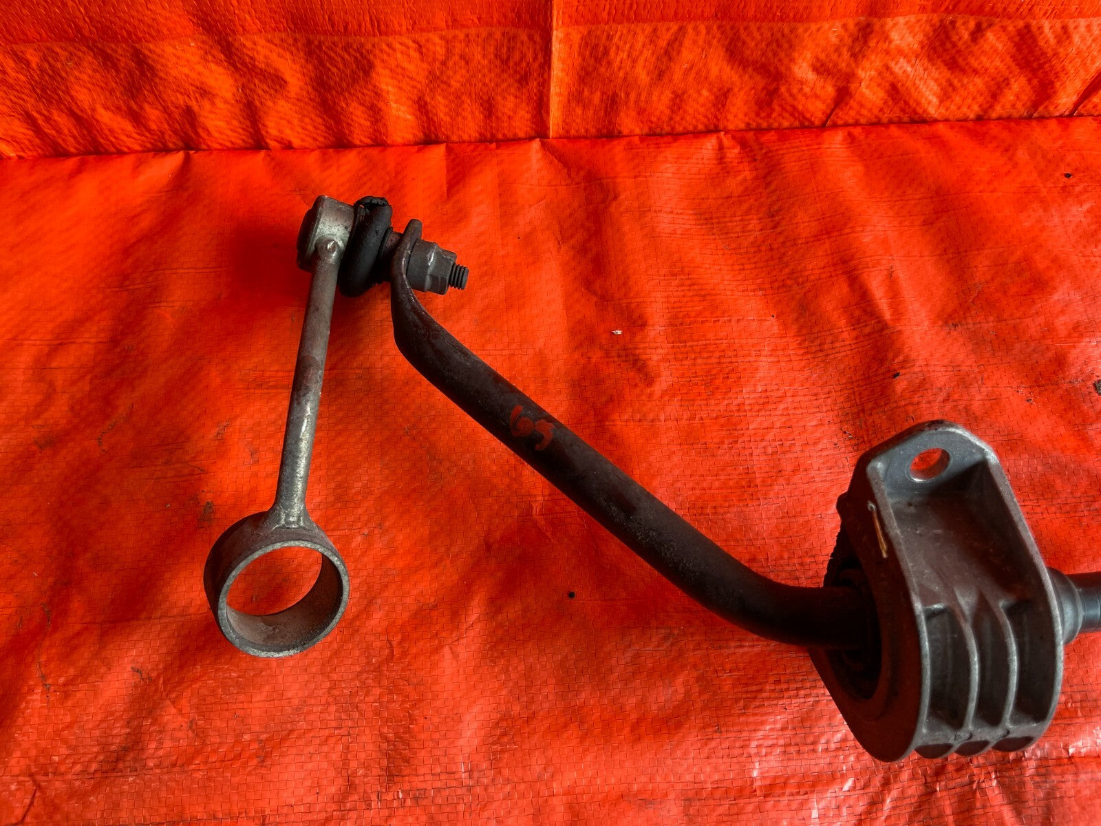 11 16 PORSCHE   PANAMERA 4 MODEL   AWD   DRIVER LEFT REAR CONTROL ARM SET OEM 655