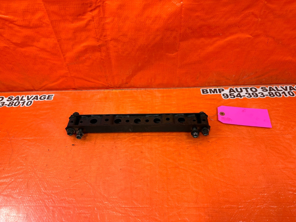 1996 96 TOYOTA TACOMA 2RZ FE 2.4L   FRONT FRAME RAIL CONNECTOR BRACKET OEM 2497